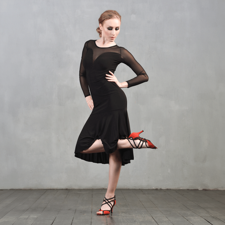 Dance Everywear Alexis Sm8018 Black Schwarzes Tanzkleid Mit Schlitz Mesh Aermeln 02